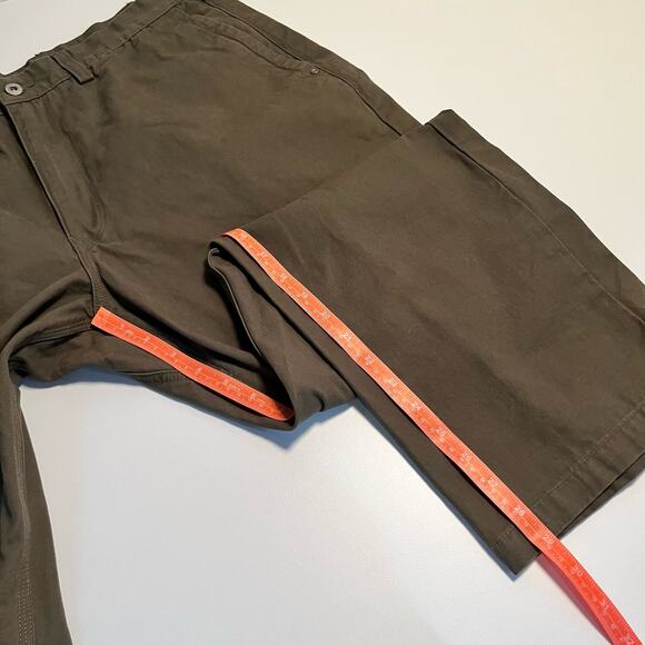Duluth Trading Pants Size 40 x 30 Green Khaki Chino Cotton - Picture 11 of 13